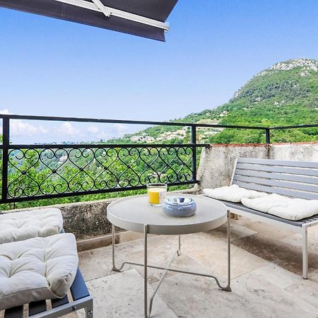 Awesome Apartment In Saint-Jeannet With Kitchen Ngoại thất bức ảnh