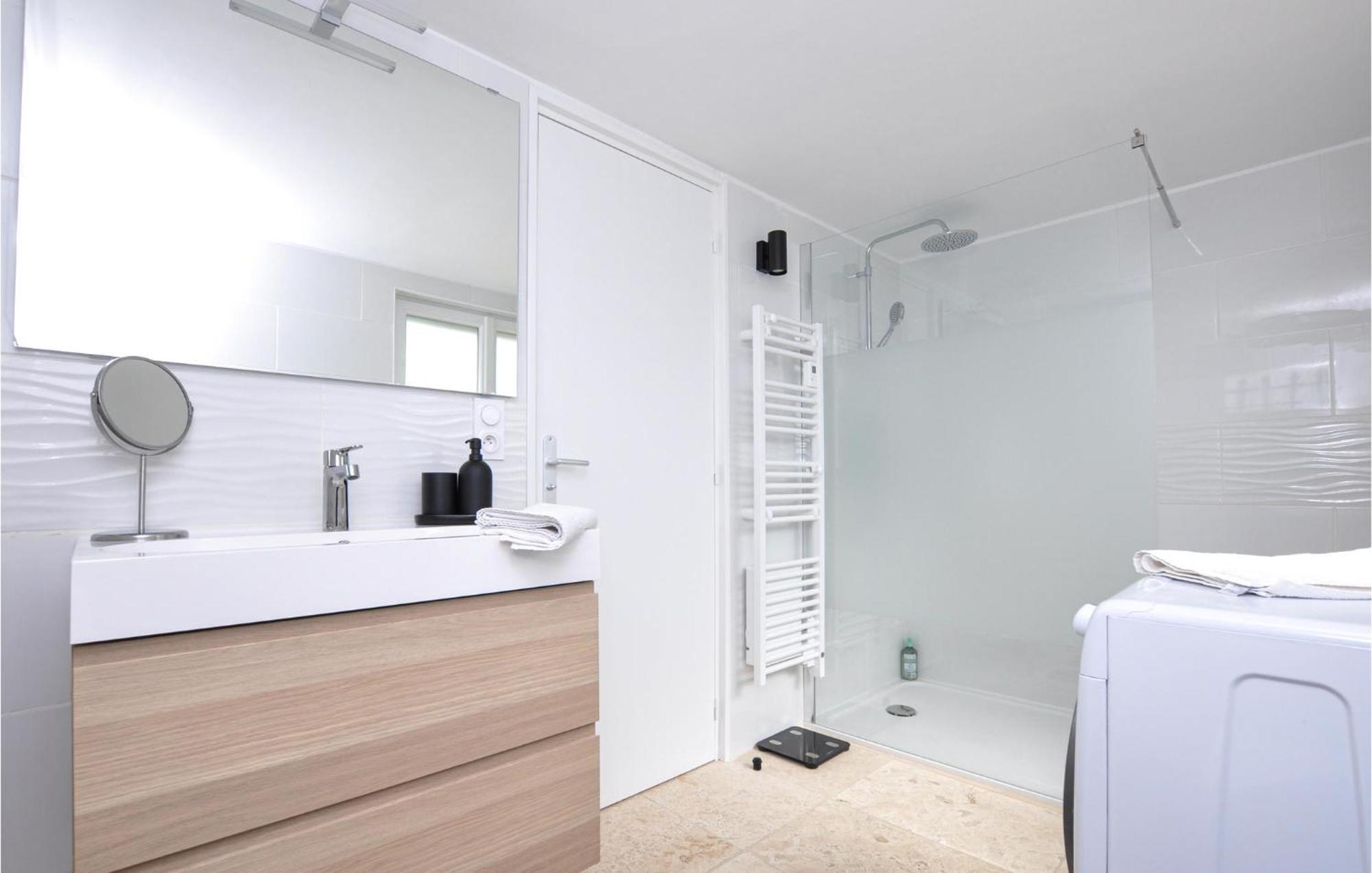 Awesome Apartment In Saint-Jeannet With Kitchen Ngoại thất bức ảnh