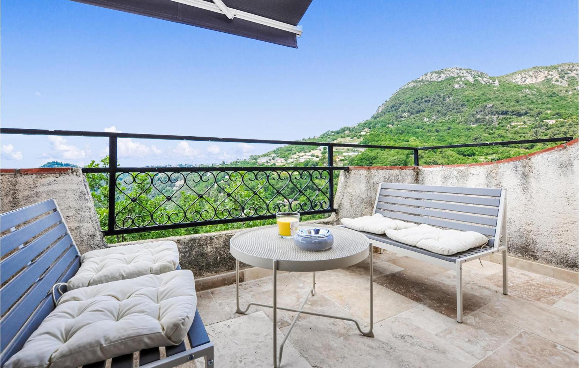 Awesome Apartment In Saint-Jeannet With Kitchen Ngoại thất bức ảnh